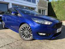 Ford Focus T EcoBoost ST-Line 