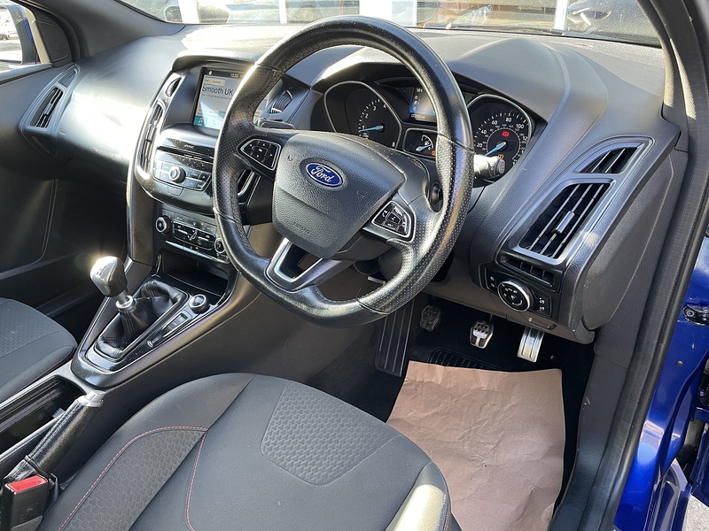 Ford 1.0T EcoBoost ST-Line Hatchback 5dr Petrol Manual Euro 6 (s/s) (140 ps)