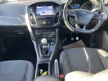 Ford Focus T EcoBoost ST-Line 