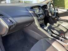 Ford Focus T EcoBoost ST-Line 