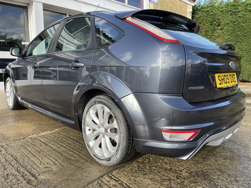 Ford 1.6 Zetec S Hatchback 5dr Petrol Manual (157 g/km, 113 bhp)