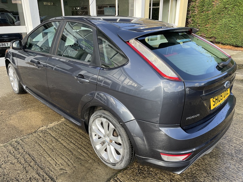Ford 1.6 Zetec S Hatchback 5dr Petrol Manual (157 g/km, 113 bhp)