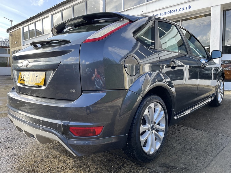 Ford 1.6 Zetec S Hatchback 5dr Petrol Manual (157 g/km, 113 bhp)