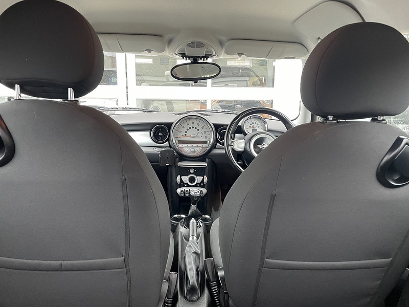 MINI 1.6 Cooper Hatchback 3dr Petrol Manual Euro 4 (120 ps)