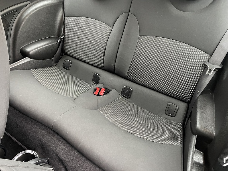 MINI 1.6 Cooper Hatchback 3dr Petrol Manual Euro 4 (120 ps)