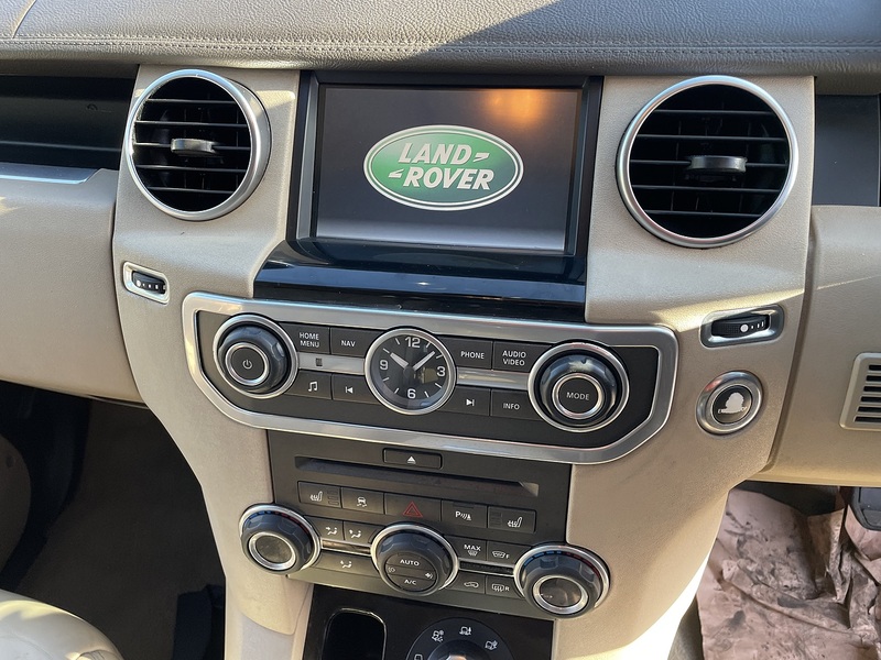 Land Rover 3.0 TD V6 HSE SUV 5dr Diesel Auto 4WD Euro 4 (245 ps)