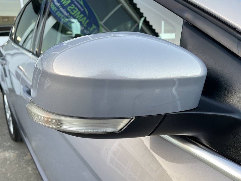 Ford 1.0T EcoBoost Titanium Hatchback 5dr Petrol Manual Euro 5 (s/s) (100 ps)