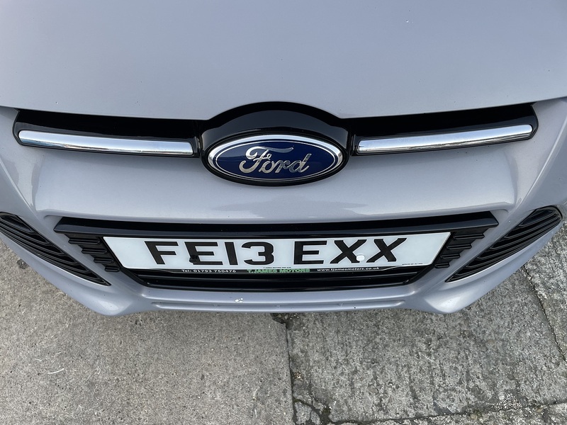 Ford 1.0T EcoBoost Titanium Hatchback 5dr Petrol Manual Euro 5 (s/s) (100 ps)