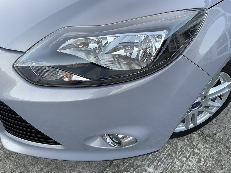 Ford 1.0T EcoBoost Titanium Hatchback 5dr Petrol Manual Euro 5 (s/s) (100 ps)