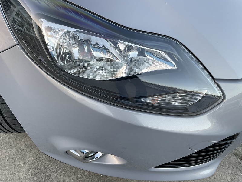 Ford 1.0T EcoBoost Titanium Hatchback 5dr Petrol Manual Euro 5 (s/s) (100 ps)