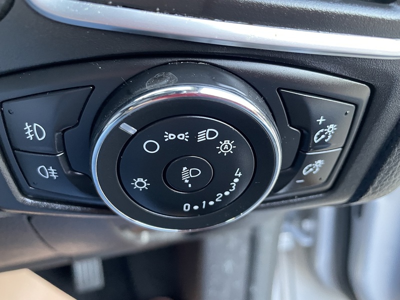 Ford 1.0T EcoBoost Titanium Hatchback 5dr Petrol Manual Euro 5 (s/s) (100 ps)