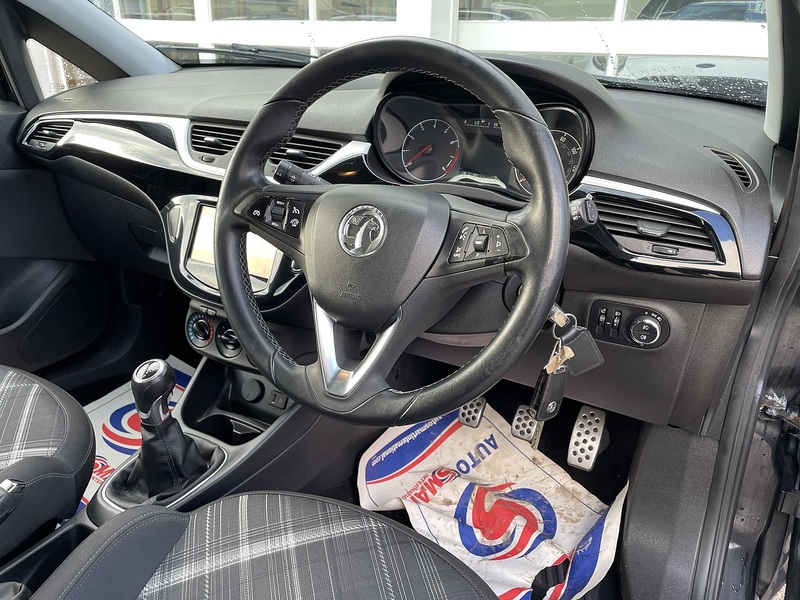 Vauxhall 1.2i Limited Edition Hatchback 3dr Petrol Manual Euro 6 (70 ps)