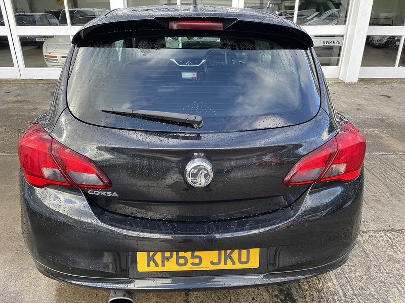 Vauxhall 1.2i Limited Edition Hatchback 3dr Petrol Manual Euro 6 (70 ps)