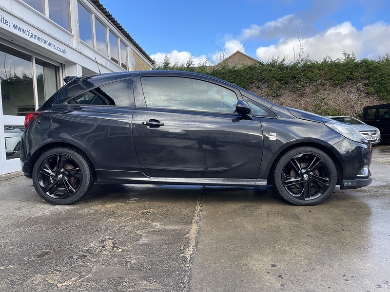 Vauxhall 1.2i Limited Edition Hatchback 3dr Petrol Manual Euro 6 (70 ps)