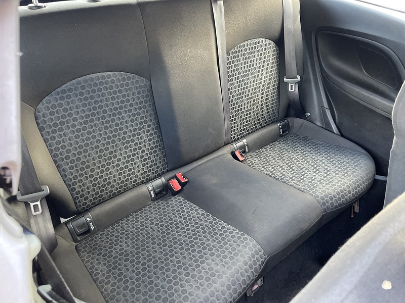 Vauxhall 1.2i Sting Hatchback 3dr Petrol Manual Euro 6 (70 ps)