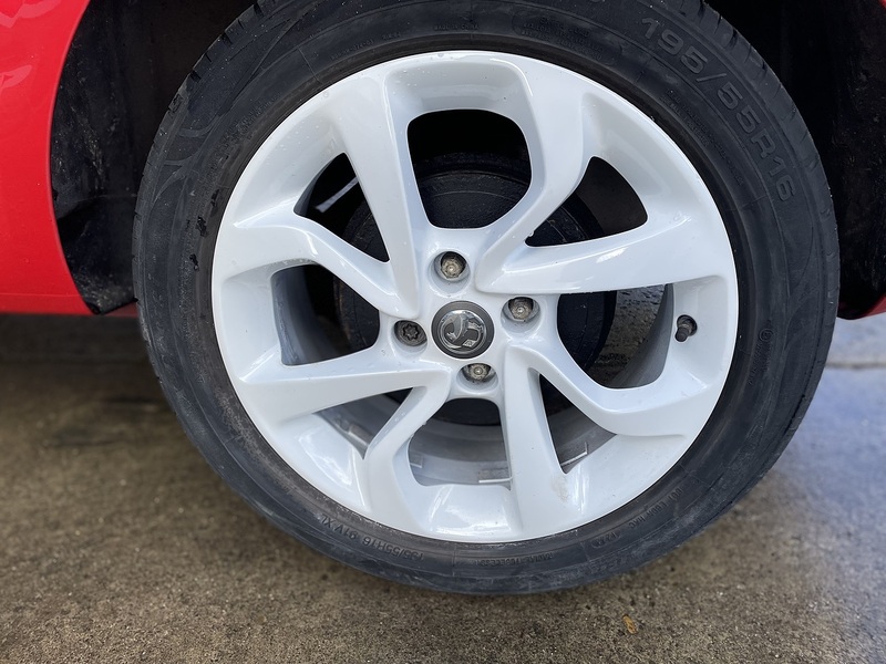 Vauxhall 1.2i Sting Hatchback 3dr Petrol Manual Euro 6 (70 ps)