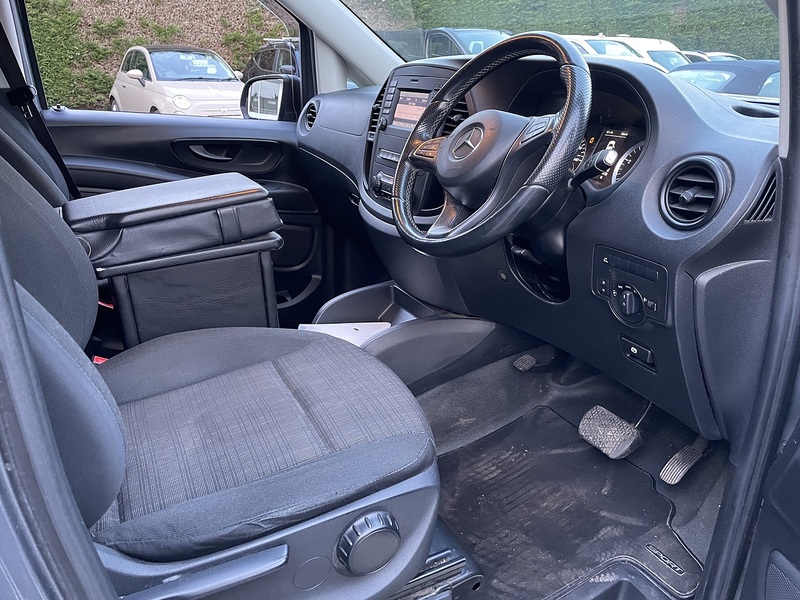 Mercedes-Benz 2.1 119 CDI BlueTEC Sport Crew Van Double Cab 5dr Diesel G-Tronic+ RWD L1 Euro 6 (s/s) (190 ps)