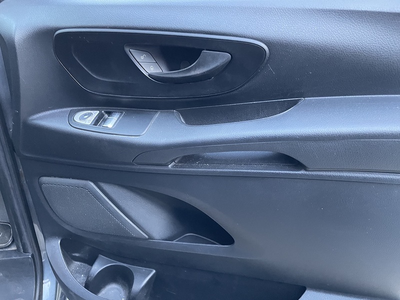 Mercedes-Benz 2.1 119 CDI BlueTEC Sport Crew Van Double Cab 5dr Diesel G-Tronic+ RWD L1 Euro 6 (s/s) (190 ps)