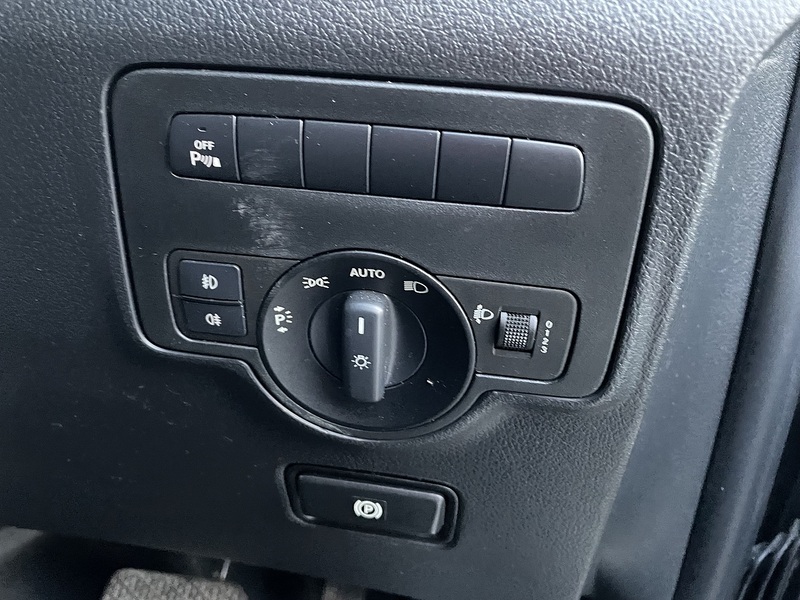 Mercedes-Benz 2.1 119 CDI BlueTEC Sport Crew Van Double Cab 5dr Diesel G-Tronic+ RWD L1 Euro 6 (s/s) (190 ps)