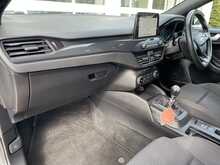 Ford Focus T EcoBoost ST-Line 