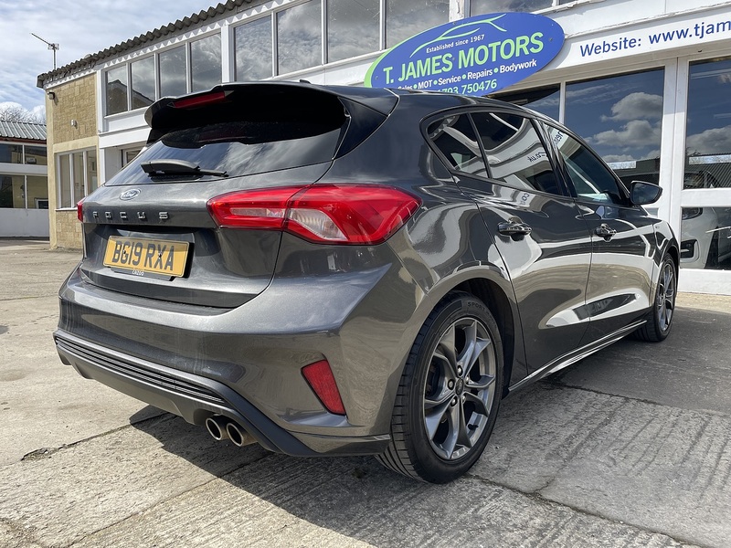 Ford 1.0T EcoBoost ST-Line Hatchback 5dr Petrol Manual Euro 6 (s/s) (125 ps)