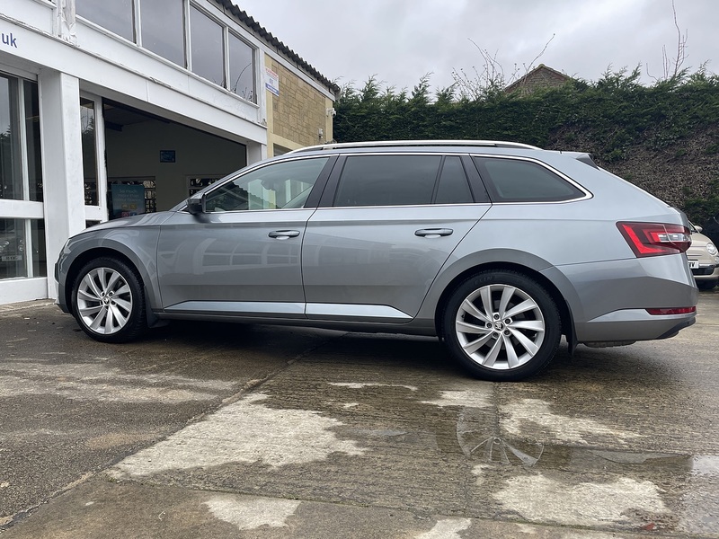 Skoda 2.0 TSI SE L Executive Estate 5dr Petrol DSG Euro 6 (s/s) (220 ps)