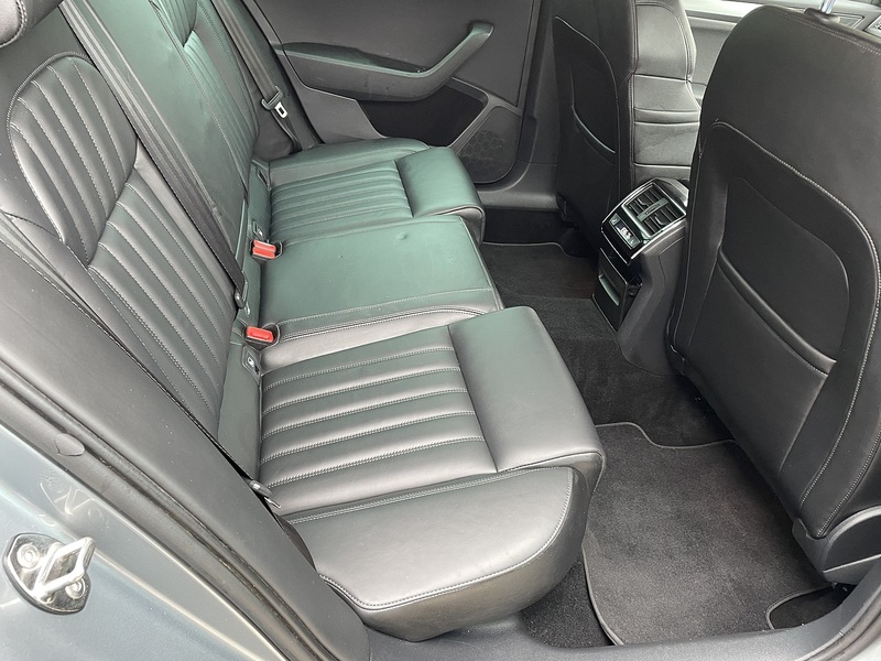 Skoda 2.0 TSI SE L Executive Estate 5dr Petrol DSG Euro 6 (s/s) (220 ps)