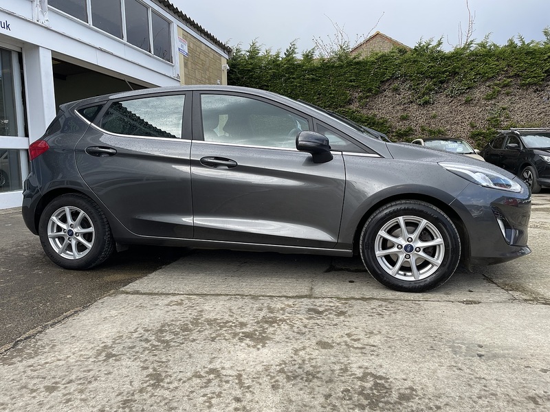 Ford 1.0T EcoBoost Zetec Hatchback 5dr Petrol Manual Euro 6 (s/s) (100 ps)
