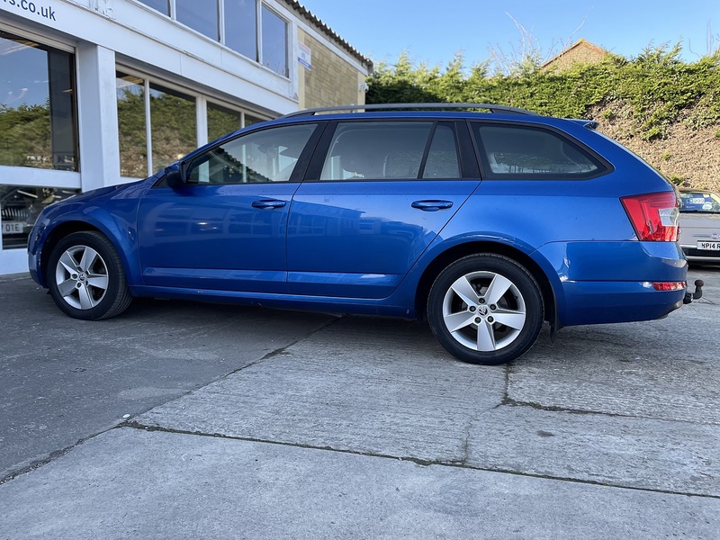 Skoda 1.6 TDI SE Estate 5dr Diesel Manual Euro 5 (s/s) (105 ps)