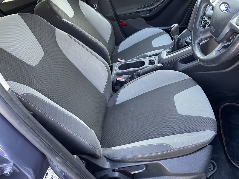 Ford 1.0T EcoBoost Zetec Hatchback 5dr Petrol Manual Euro 5 (s/s) (100 ps)