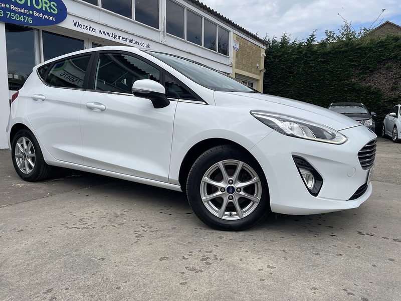Ford 1.0T EcoBoost Zetec Hatchback 5dr Petrol Manual Euro 6 (s/s) (100 ps)
