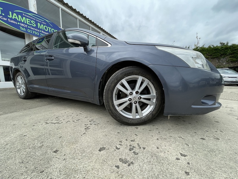 Toyota 1.8 V-Matic T4 Tourer 5dr Petrol Manual Euro 4 (146 ps)