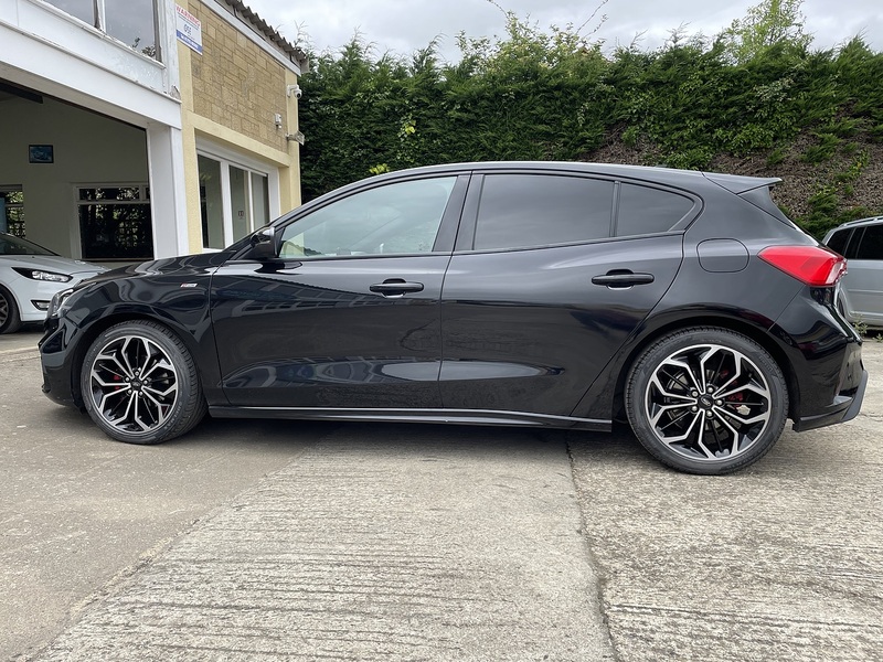 Ford 1.0T EcoBoost ST-Line X Hatchback 5dr Petrol Auto Euro 6 (s/s) (125 ps)
