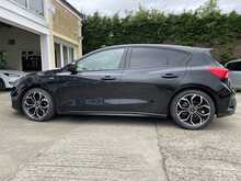 Ford Focus T EcoBoost ST-Line X 