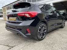 Ford Focus T EcoBoost ST-Line X 