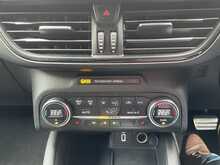 Ford Focus T EcoBoost ST-Line X 