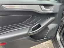 Ford Focus T EcoBoost Titanium 