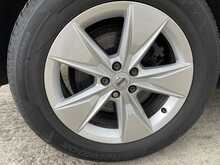 Volvo XC60 B4 MHEV Momentum 