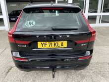 Volvo XC60 B4 MHEV Momentum 