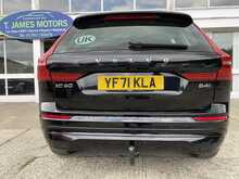Volvo XC60 B4 MHEV Momentum 
