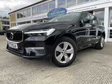 Volvo XC60 B4 MHEV Momentum 