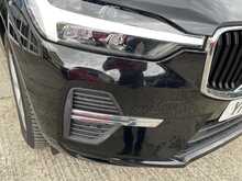 Volvo XC60 B4 MHEV Momentum 