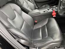 Volvo XC60 B4 MHEV Momentum 