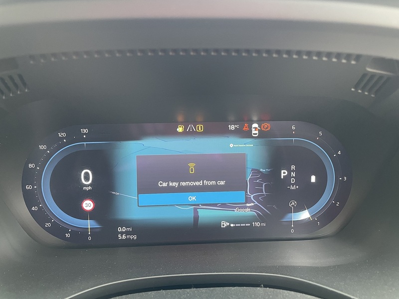 Volvo 2.0 B4 MHEV Momentum SUV 5dr Diesel Hybrid Auto AWD Euro 6 (s/s) (197 ps)