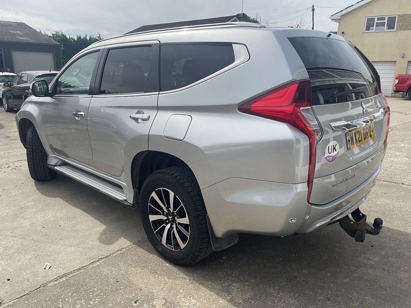 Mitsubishi 2.4D 4 SUV 5dr Diesel Auto 4WD Euro 6 (181 ps)