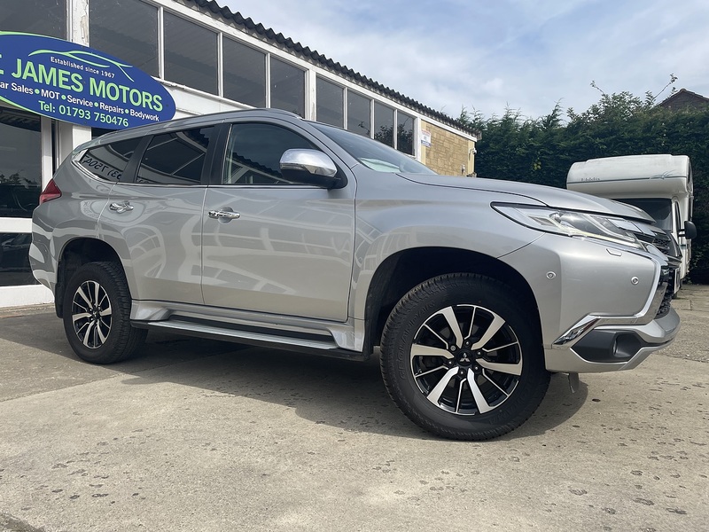 Mitsubishi 2.4D 4 SUV 5dr Diesel Auto 4WD Euro 6 (181 ps)