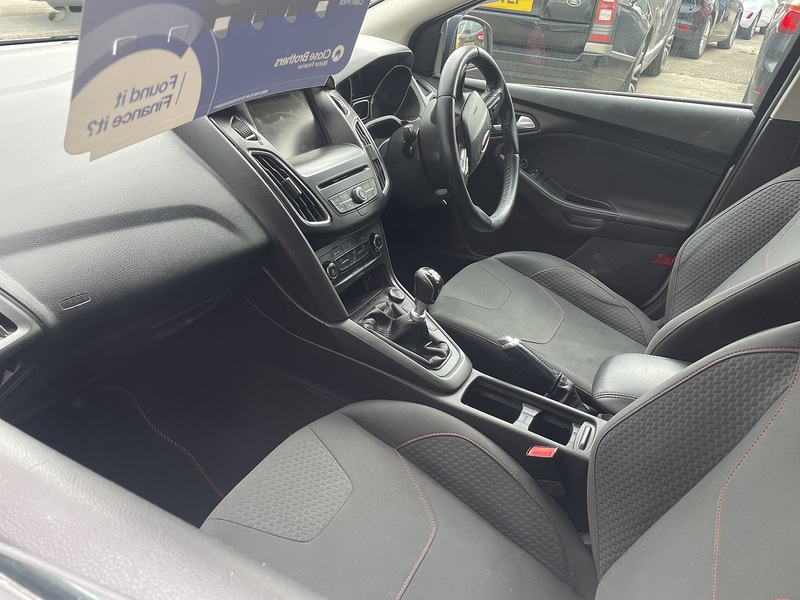 Ford 1.0T EcoBoost Zetec S Hatchback 5dr Petrol Manual Euro 6 (s/s) (125 ps)