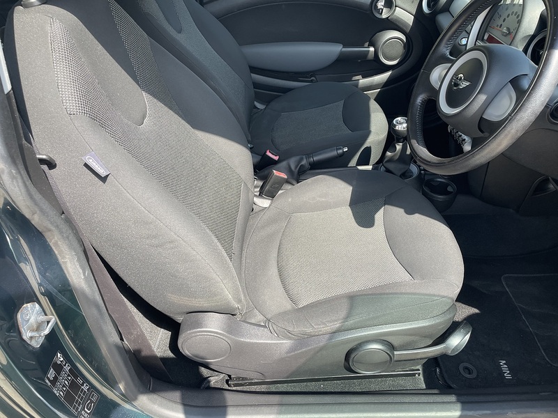 MINI 1.6 Cooper Hatchback 3dr Petrol Manual Euro 4 (120 ps)