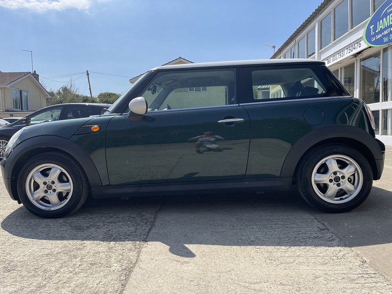 MINI 1.6 Cooper Hatchback 3dr Petrol Manual Euro 4 (120 ps)