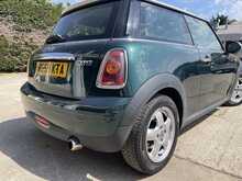 MINI Hatch Cooper 